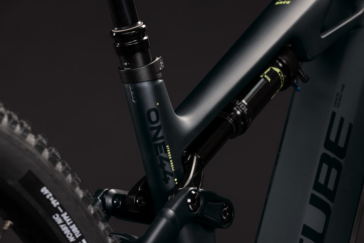 CUBE Stereo Hybrid ONE44 HPC Race 800 coal n green