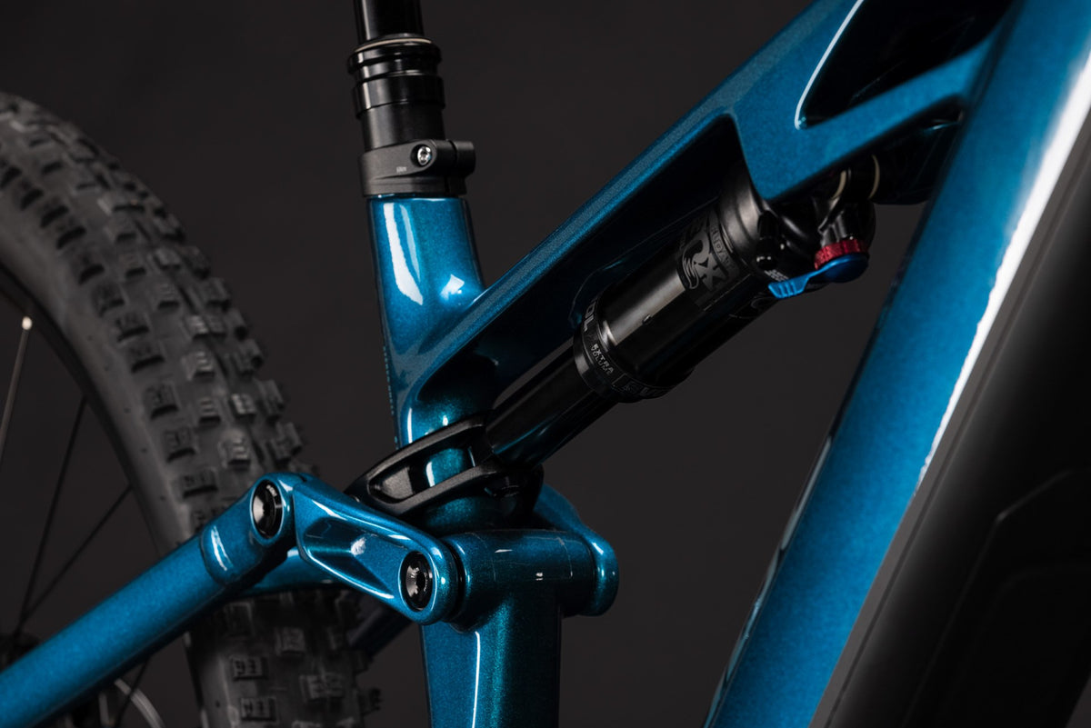 CUBE Stereo Hybrid ONE44 HPC Race 800 nebula n prizm
