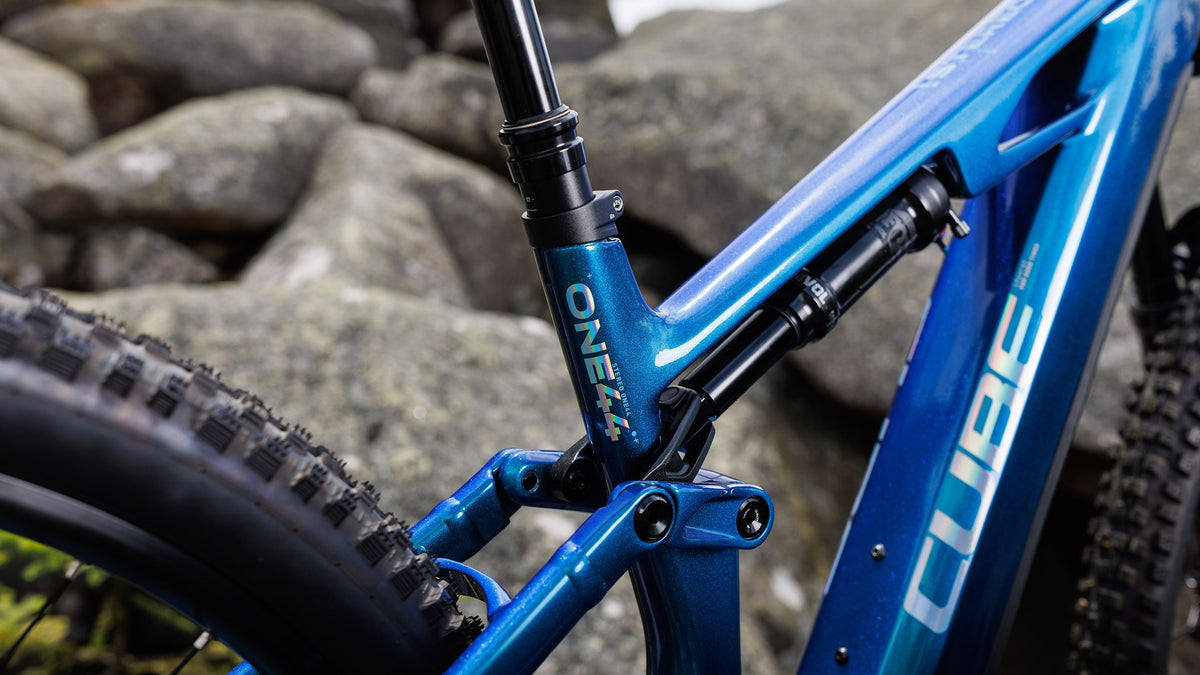 CUBE Stereo Hybrid ONE44 HPC Race 800 nebula n prizm