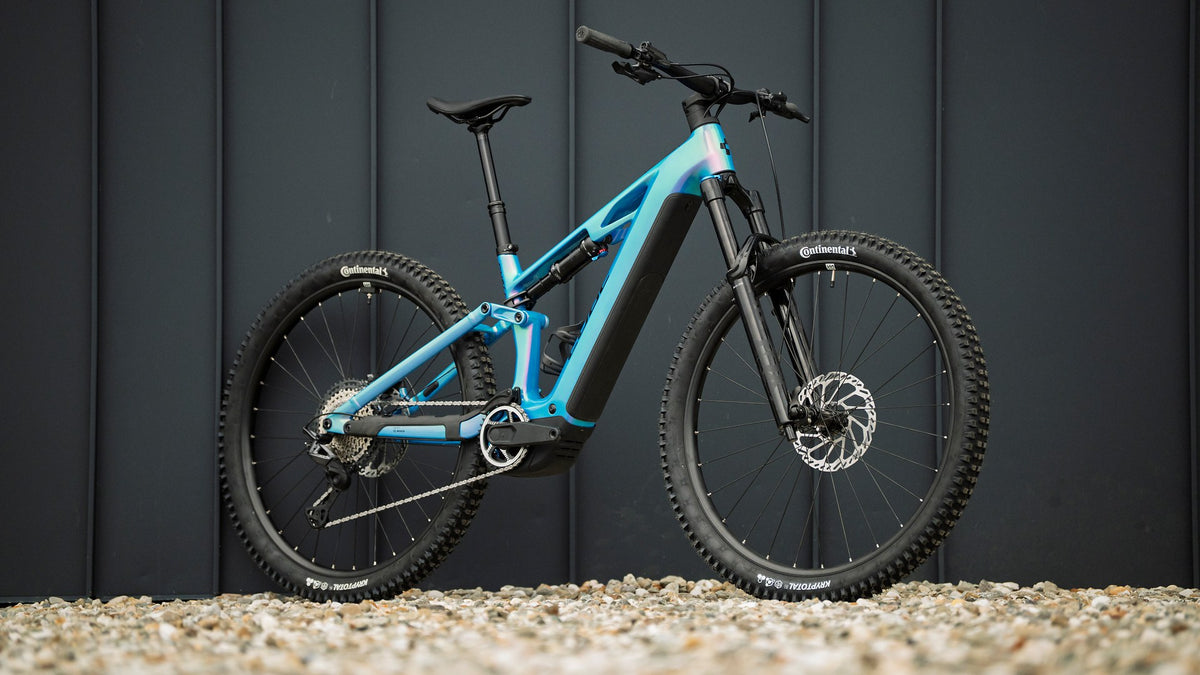 CUBE Stereo Hybrid ONE44 HPC SLX 800 dream n black