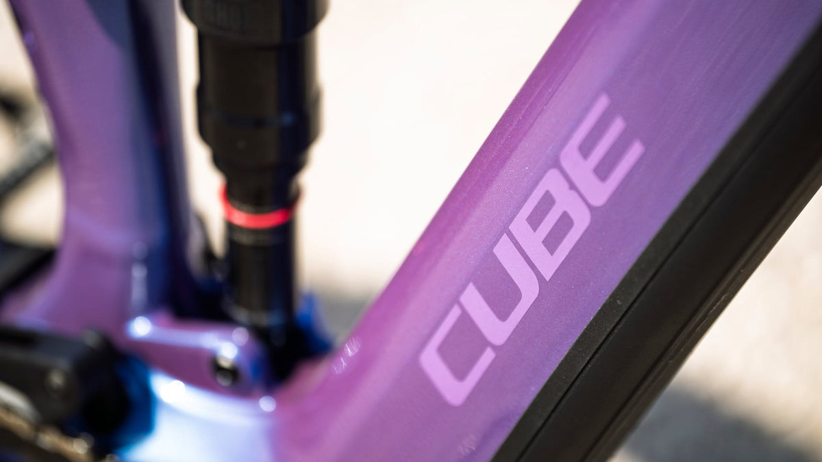 CUBE Stereo Hybrid ONE44 Pro 800 blueiris n purple