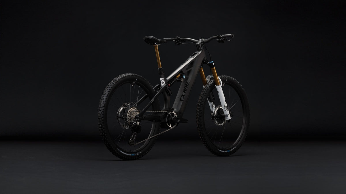 CUBE Stereo Hybrid ONE77 HPC AT 800 carbon n white