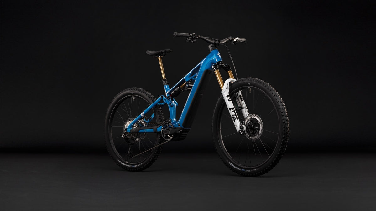 CUBE Stereo Hybrid ONE77 HPC AT 800 actionteam