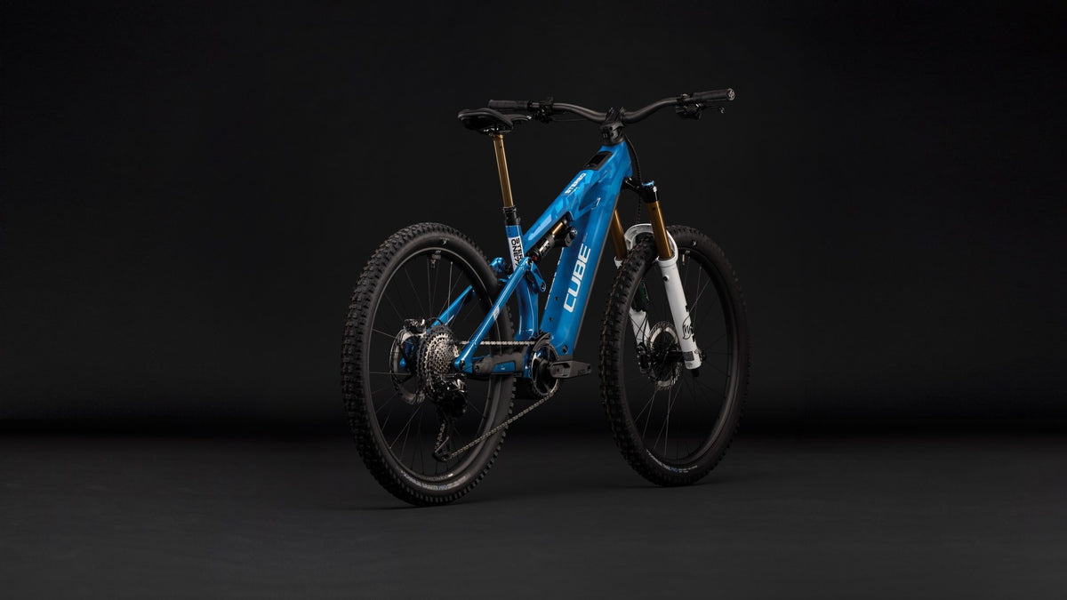 CUBE Stereo Hybrid ONE77 HPC AT 800 actionteam