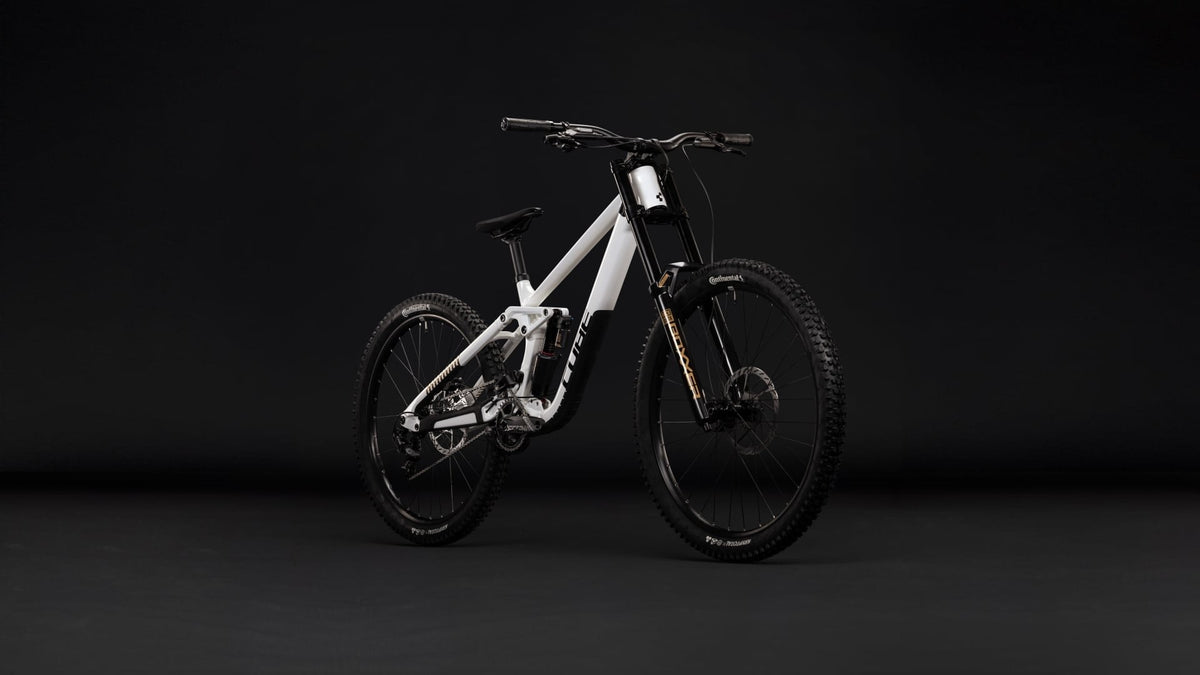 CUBE TWO15 Race powdergold n black