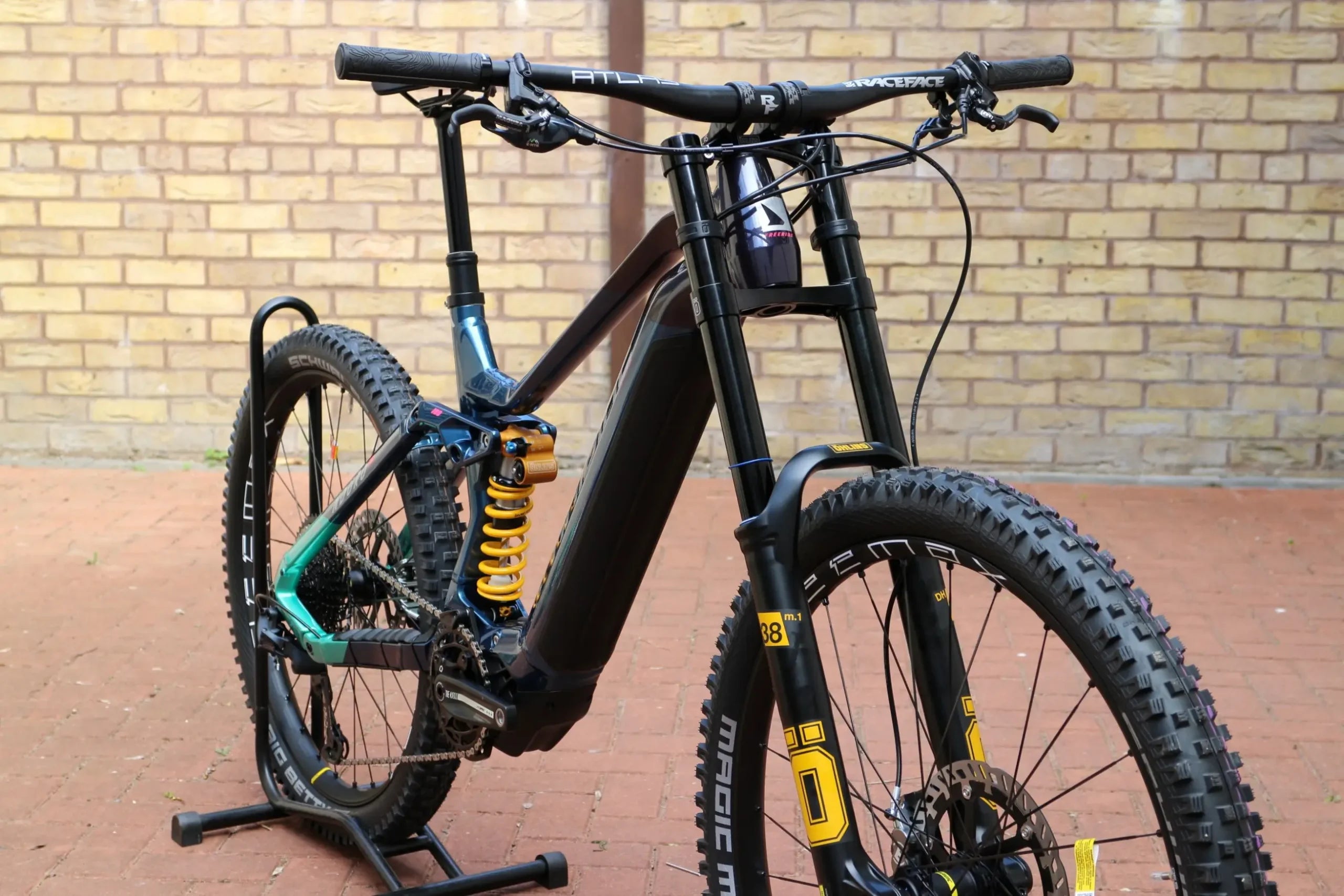 haibike nduro 8 freeride 2023 mountain bike bluepurpleyellow d scaled 2