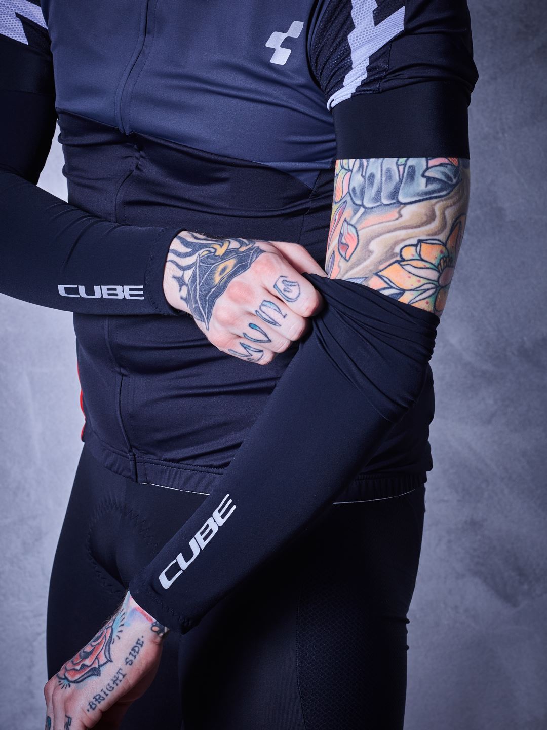 Incalzitoare Brate CUBE Blackline