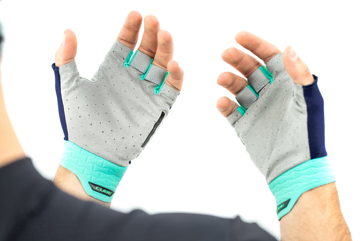Manusi CUBE Gloves Performance Short Finger Blue/Mint
