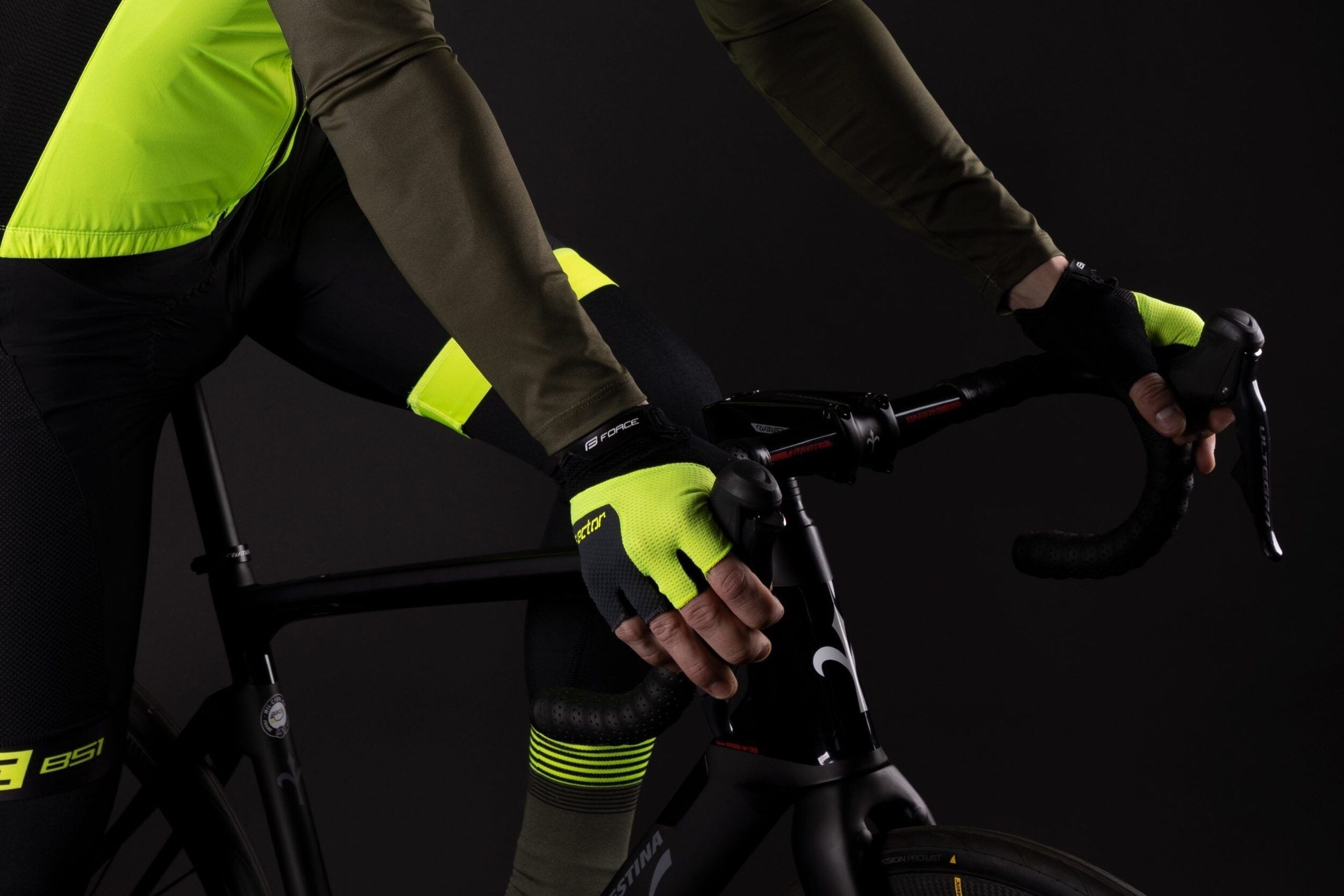 manusi force sector gel negru fluo l 2 scaled