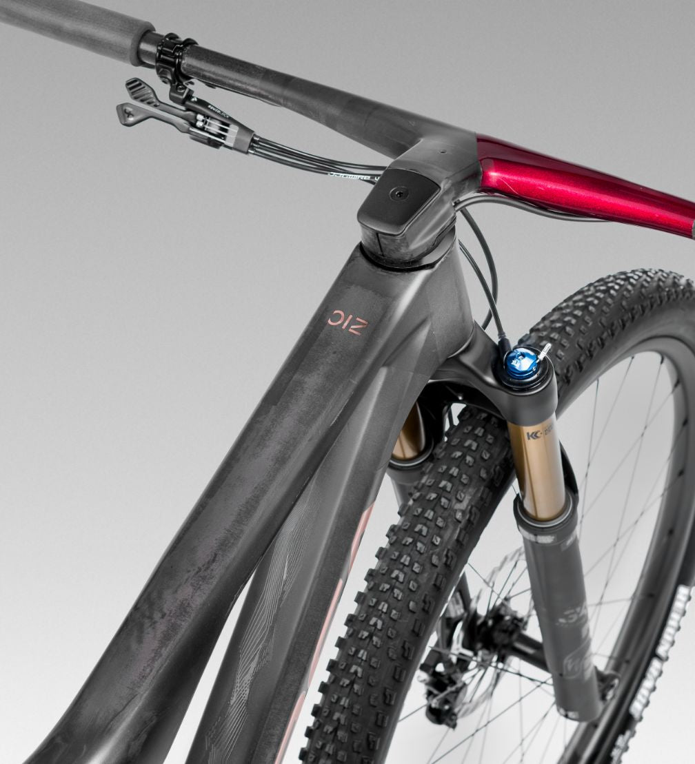 Orbea OIZ M-LTD 2026 — Bicicletă MTB XC full suspension