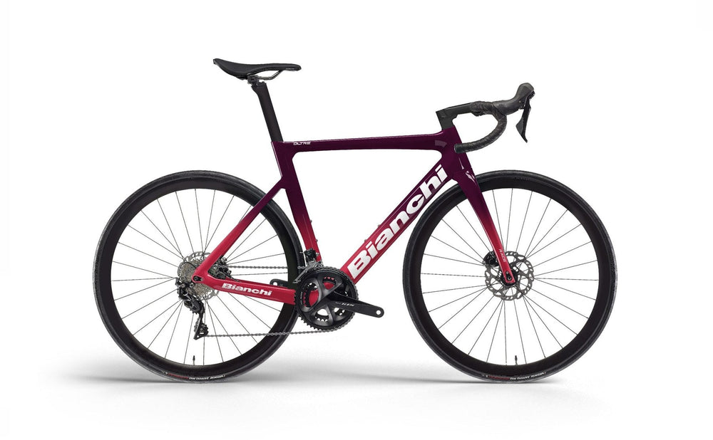 Bicicletă șosea Bianchi OLTRE RACE – 105 / 105 Di2 12sp – 2027 — Alba Rossa / Burgundy-Magenta / Logo alb