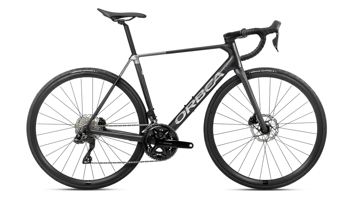 ORCA M30i 47 Iris White (Gloss) - Lilac (Matt) - Diamond Carbon View (Matt) - Titan Grey (Gloss) (side)