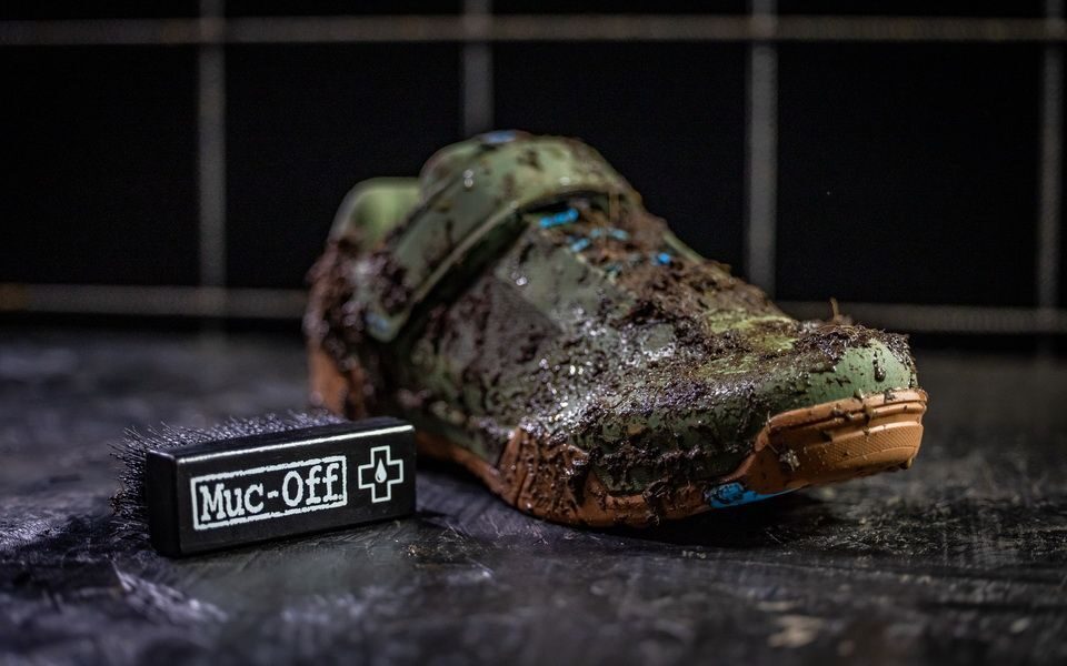 perie muc off premium pentru pantofi 3
