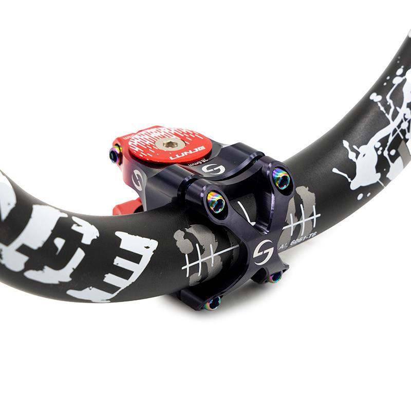 Pipa EWPM-002 31.8mm negru/rosu