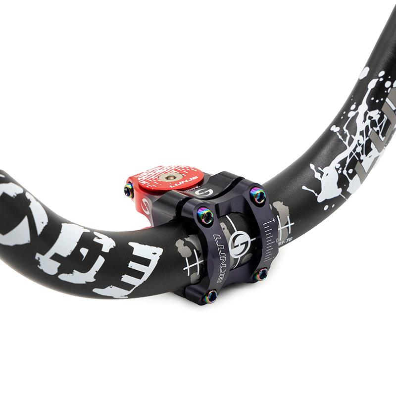 Pipa EWPM-003 31.8mm negru/rosu