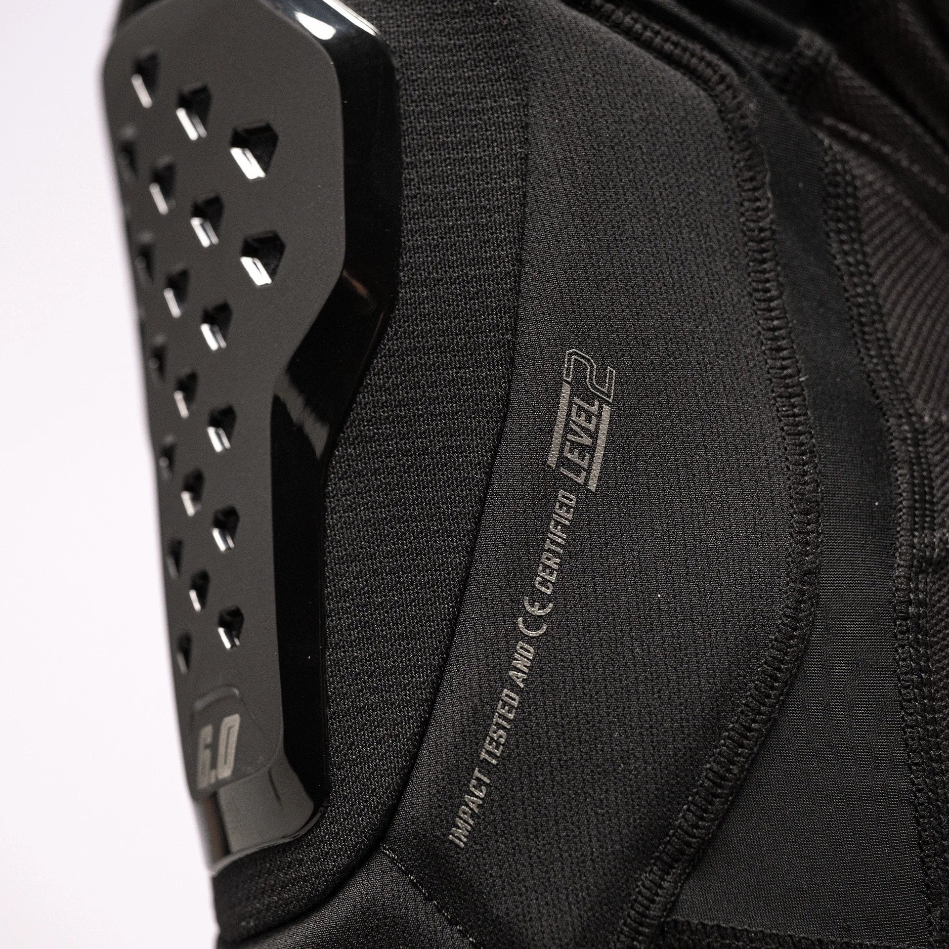 Protectii Genunchi Leatt 6.0 Evo Black M