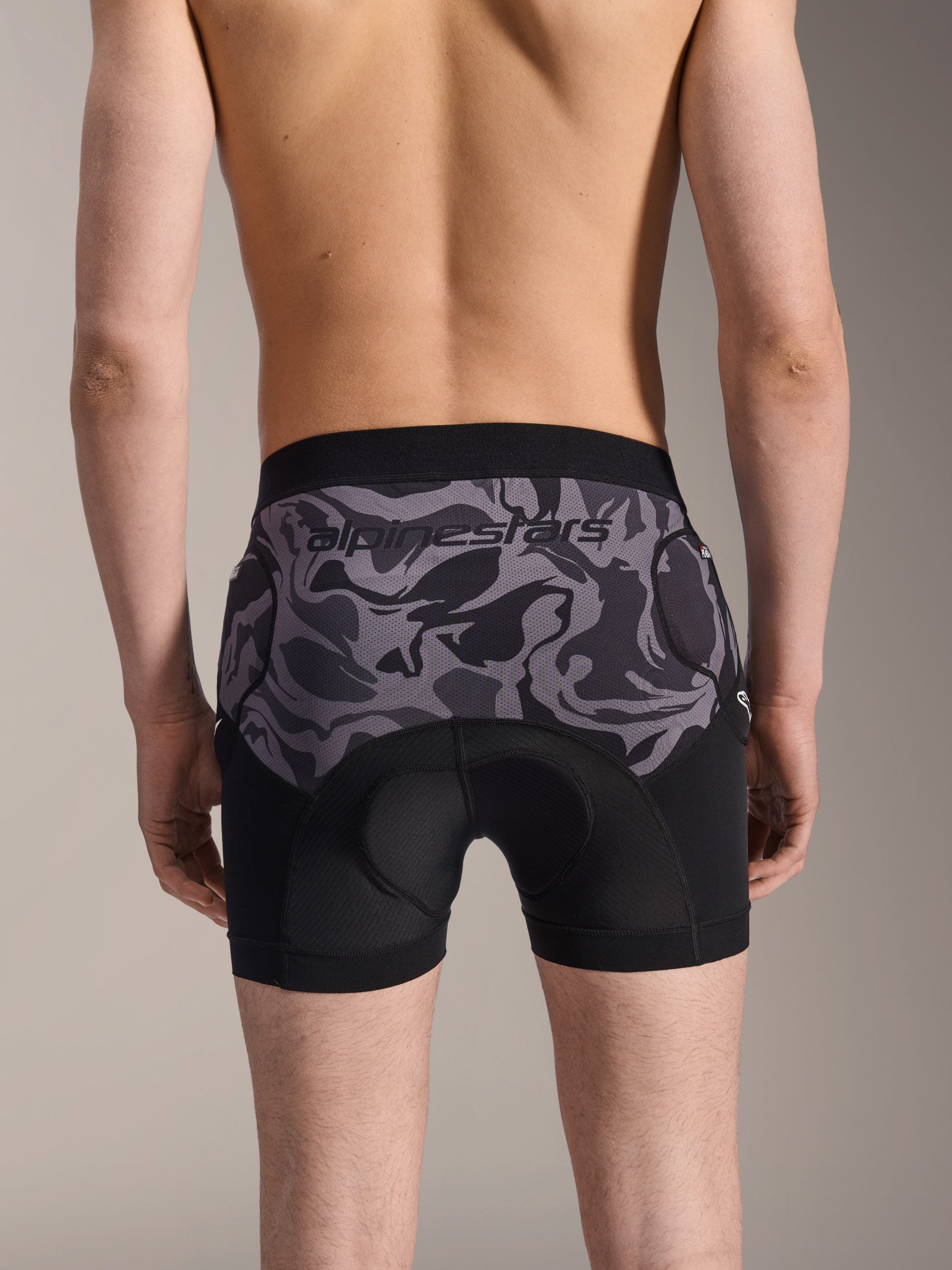 Protectii Short Alpinestars A-motion Plasma Boxers negru/camo M
