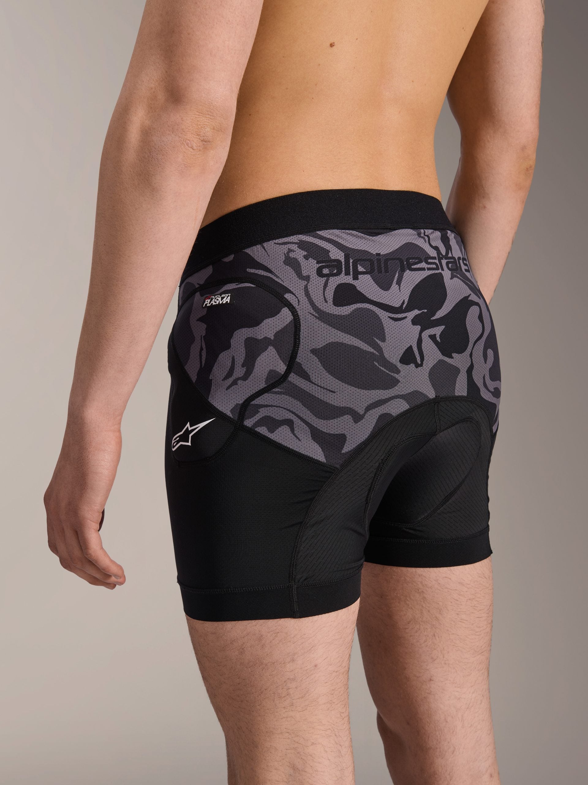 Protectii Short Alpinestars A-motion Plasma Boxers negru/camo XXL