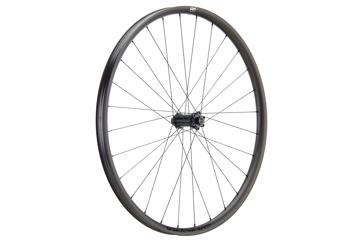 Roată Față Newmen Phase 30 Light 28H Fade SP 6B 15X110