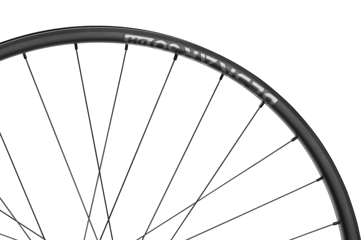 Roată Spate Newmen Beskar 30 DH 27.5INCH 32H Fade SP 6B 12X157