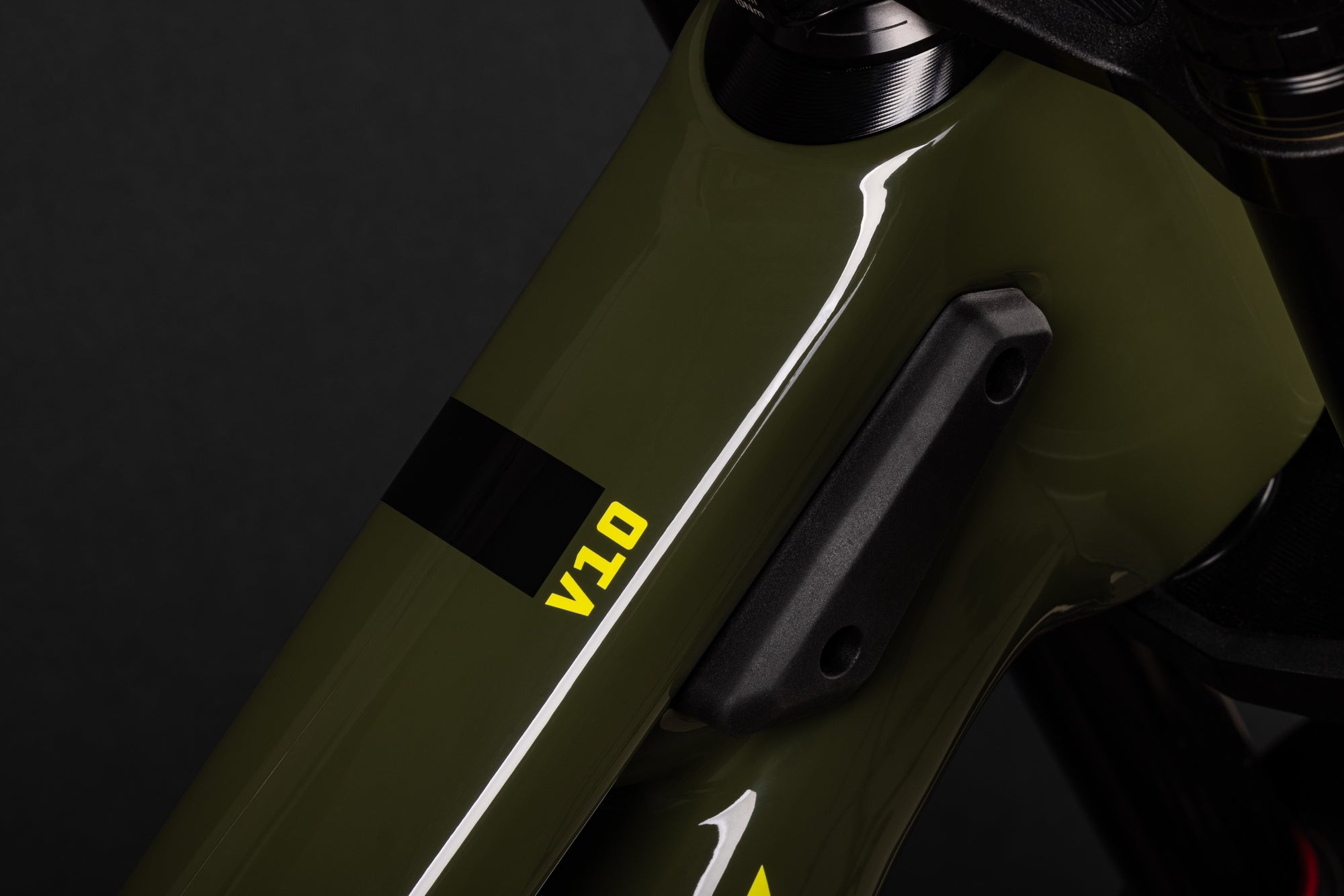 V10 CC - tub diagonal, vopsea Gloss Kelp Green