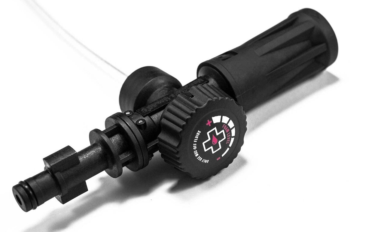sistem de curatare cu presiune muc off pressure washer kit 3