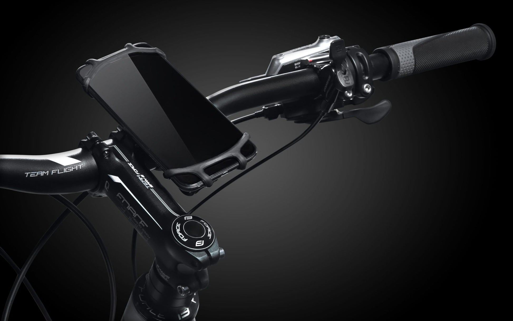 suport force din silicon pentru telefon 4 6 3 scaled