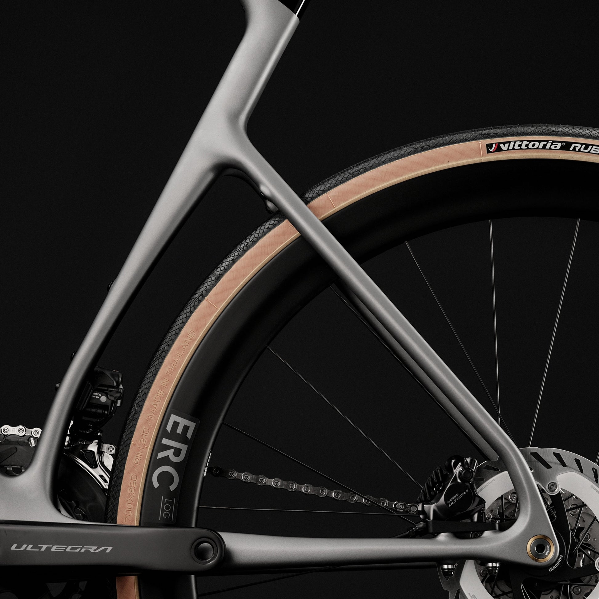 Synapse Carbon 5 - spatiu pentru anvelope late