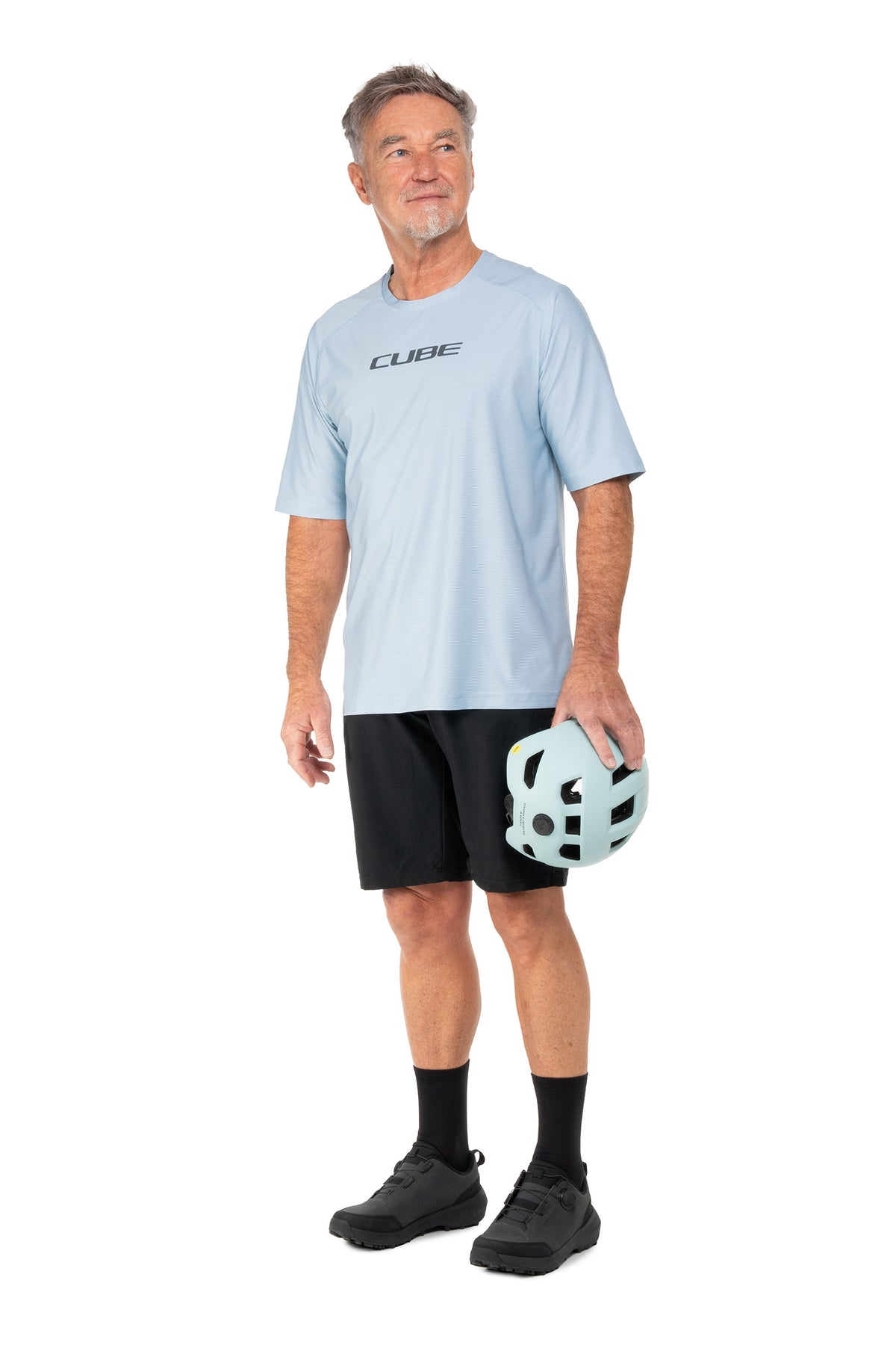 Tricou CUBE Functional Shirt S/S Light Blue pe model (185 cm, mărimea M) – față