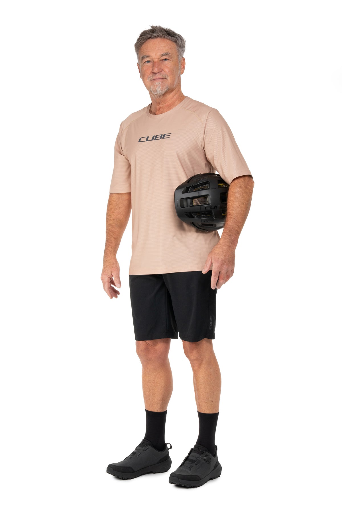 Tricou CUBE Functional Shirt S/S Beige pe model (185 cm, mărimea M) – față