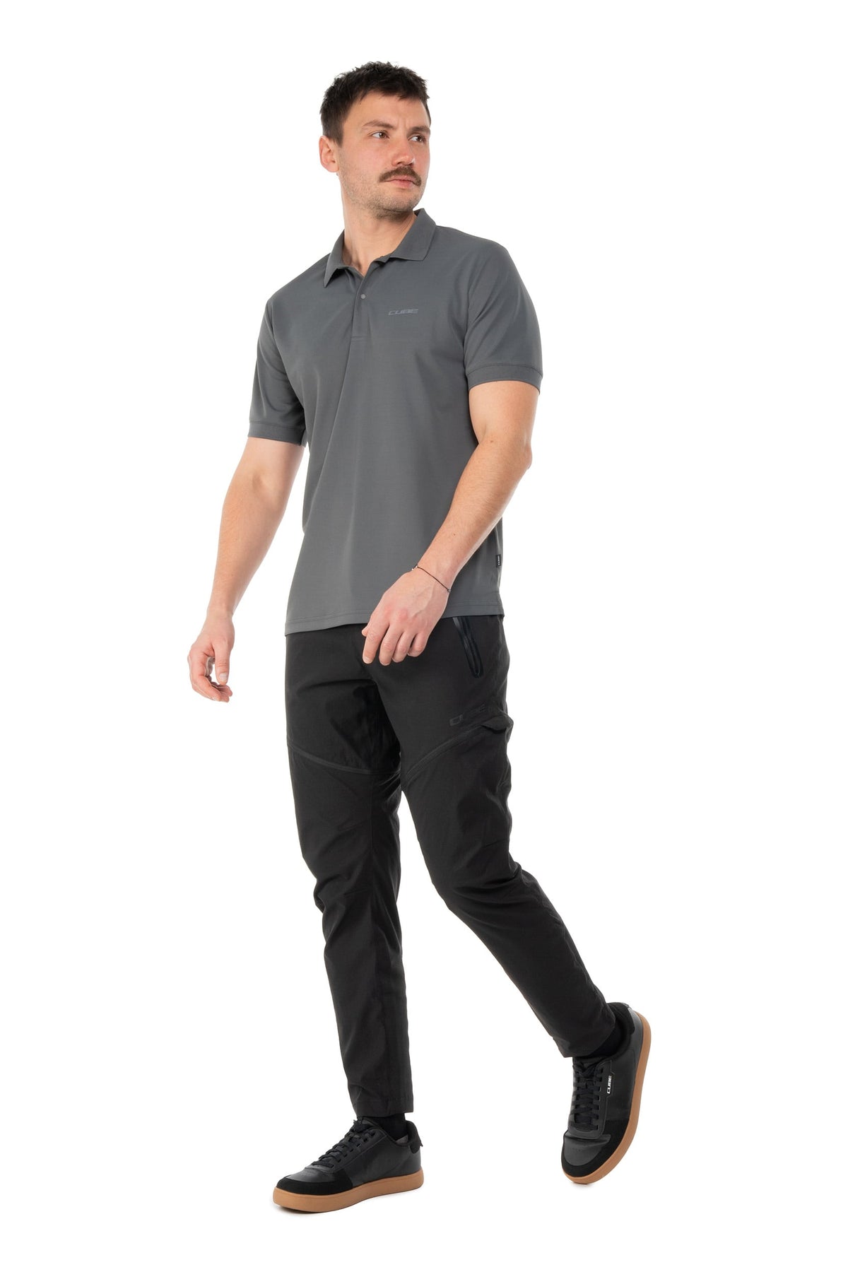 Tricou CUBE Tech Polo Dark Grey pe model (184 cm, mărimea M) – față