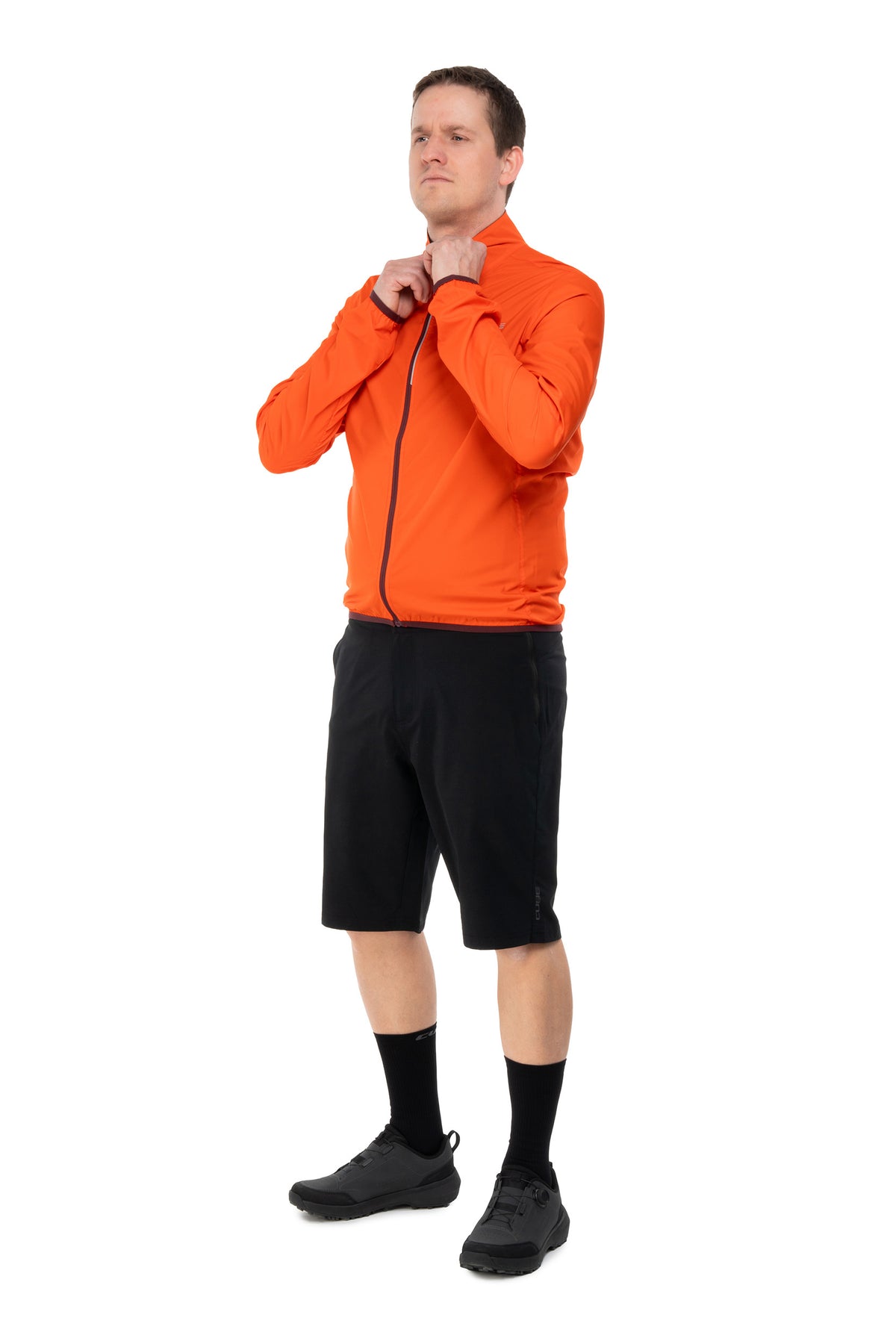 Jachetă CUBE Wind CMPT Blue pe model (178 cm, mărimea M) – față