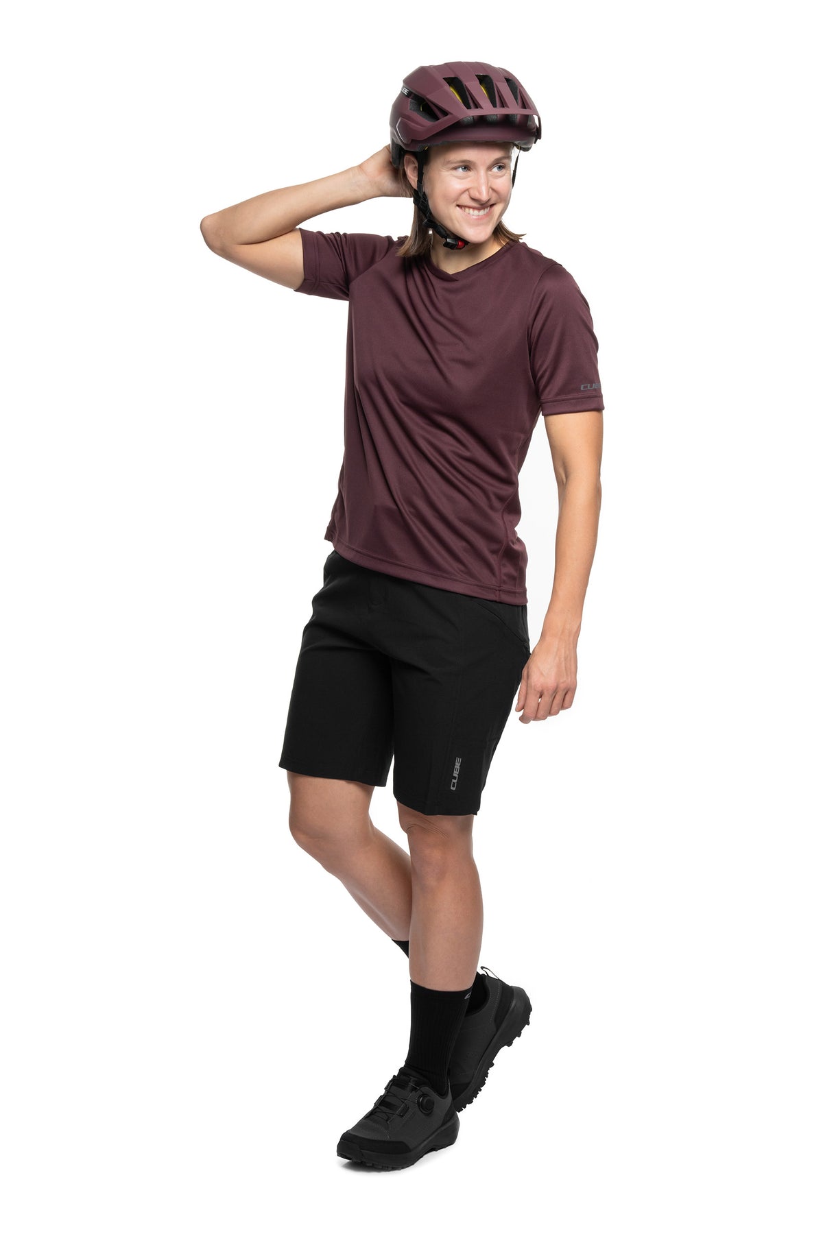 Pantaloni CUBE WS Trail CMPT Black pe model (168 cm, mărimea S) – față