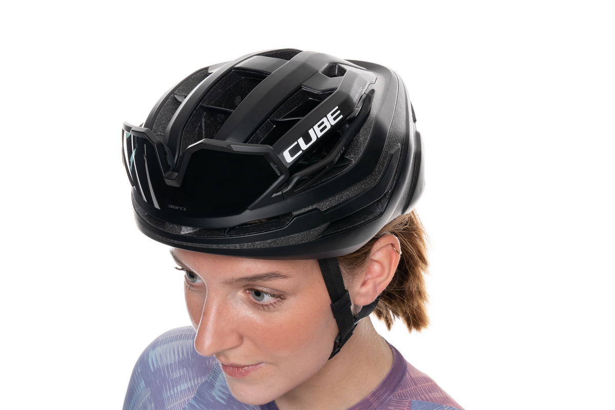 Cască CUBE Echo Liquid Black