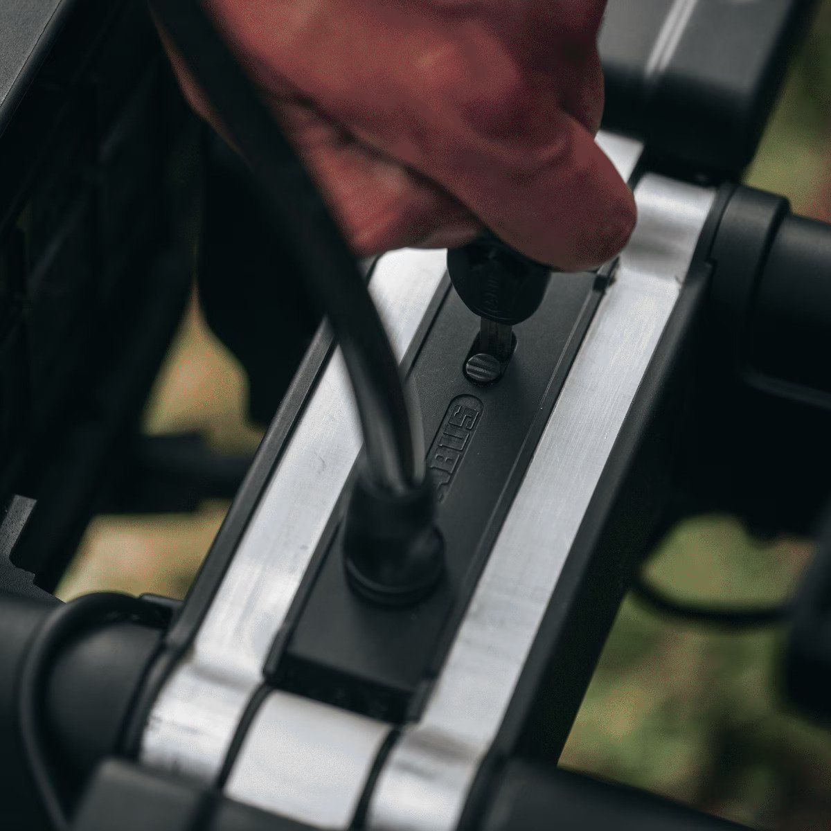Lacat THULE High-Grade Lock pentru securizare bicicleta pe suport Easyfold 3, 150cm