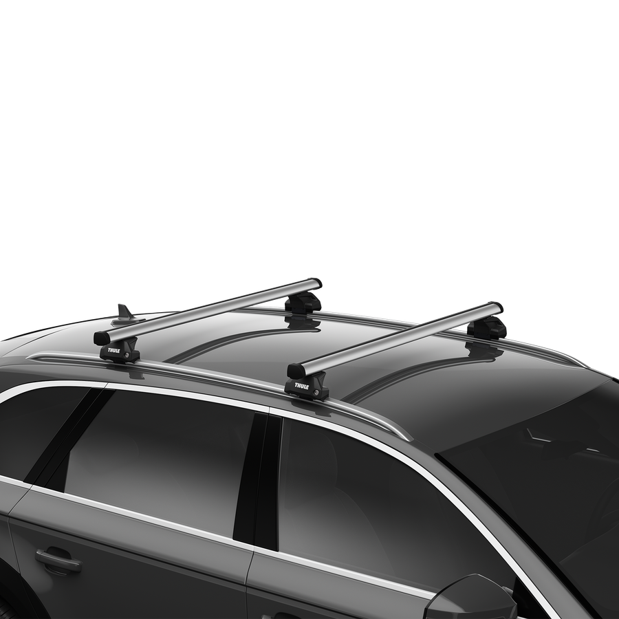 Thule ProBar Evo cu picioare Evo Flush Rail pe bare longitudinale integrate
