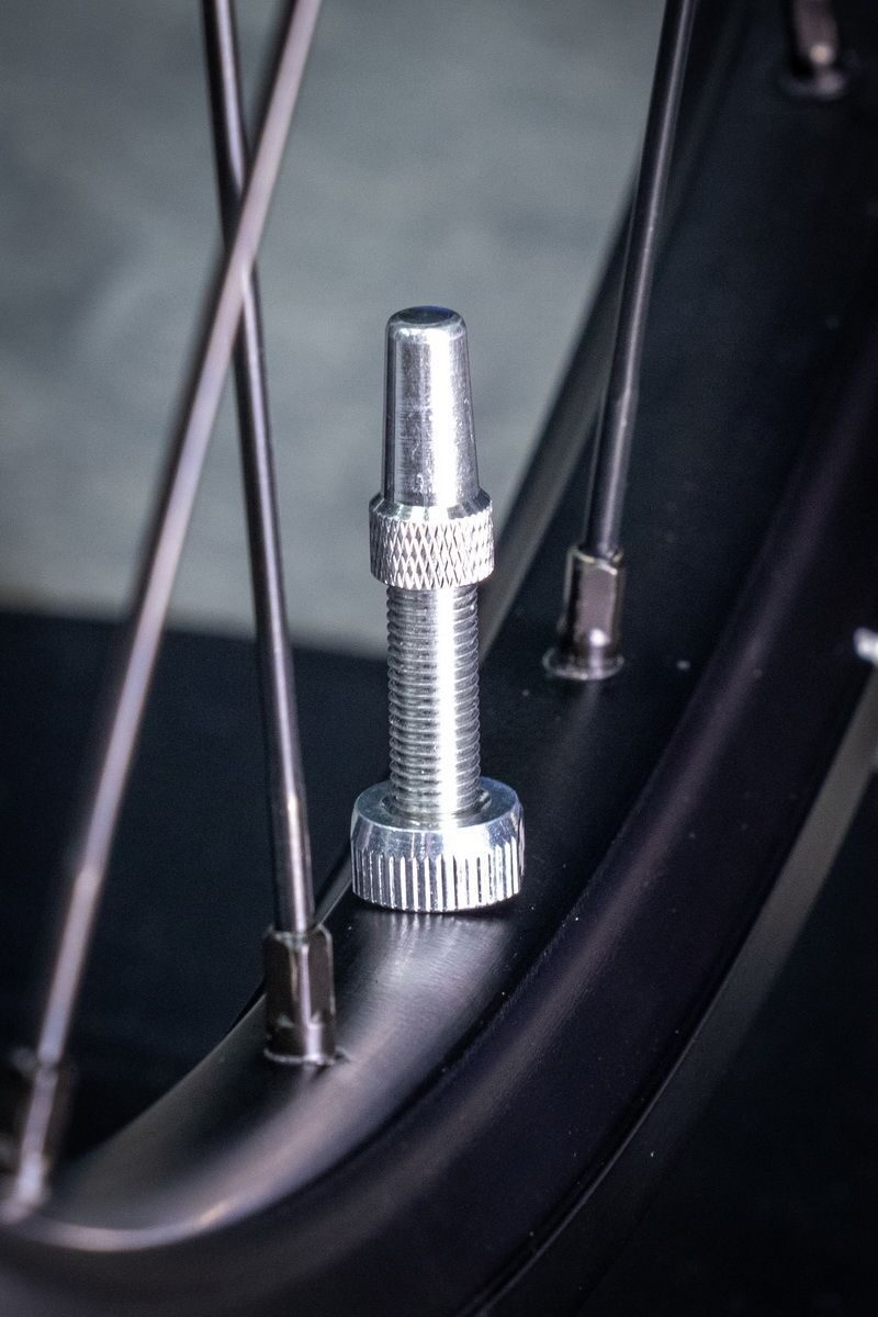valve tubeless muc off tubeless valves v2 44mm argintiu 1