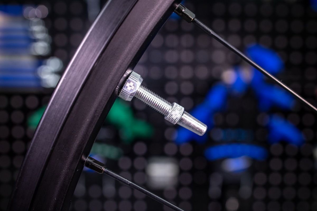 valve tubeless muc off tubeless valves v2 44mm argintiu 5