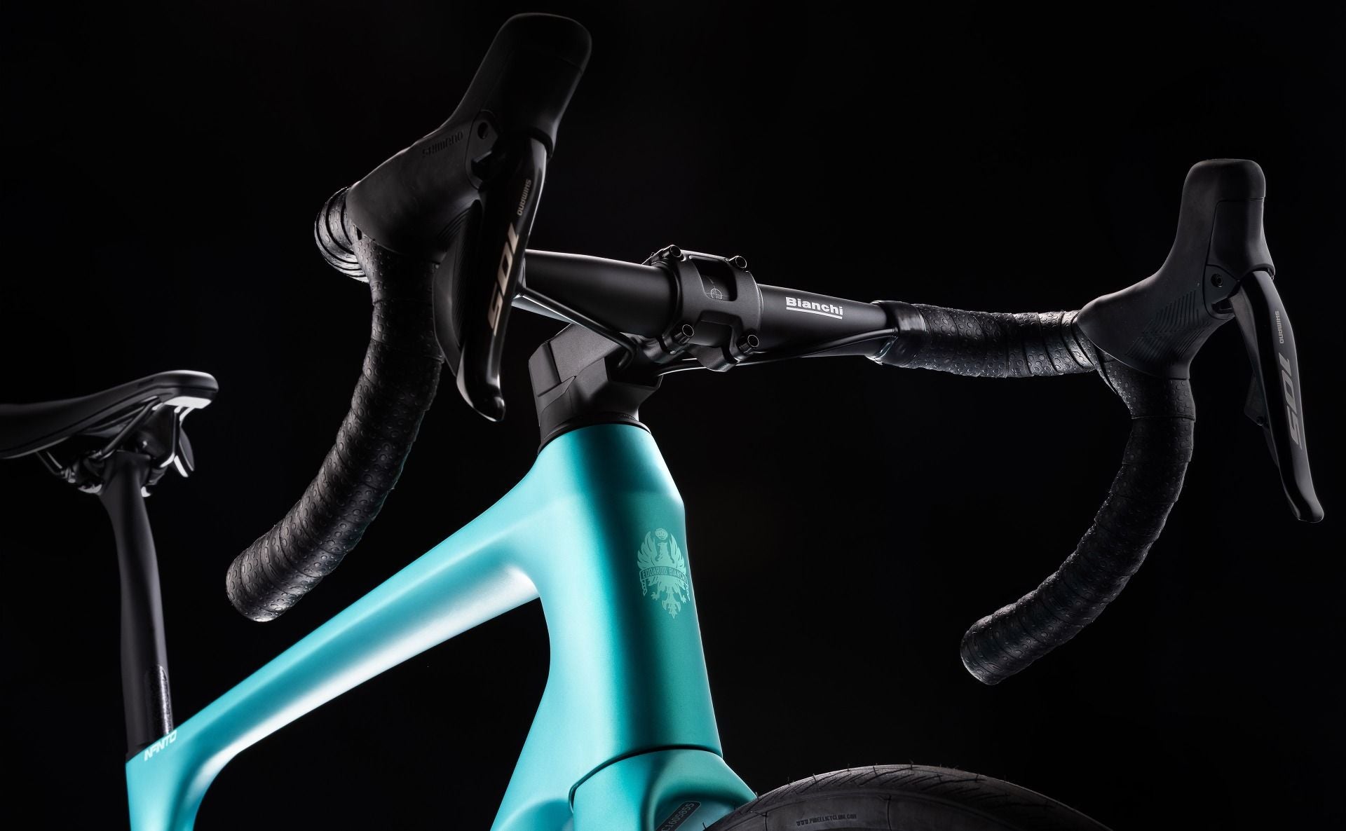 Bicicletă șosea BIANCHI INFINITO - 105 Di2 - Carbon 2026